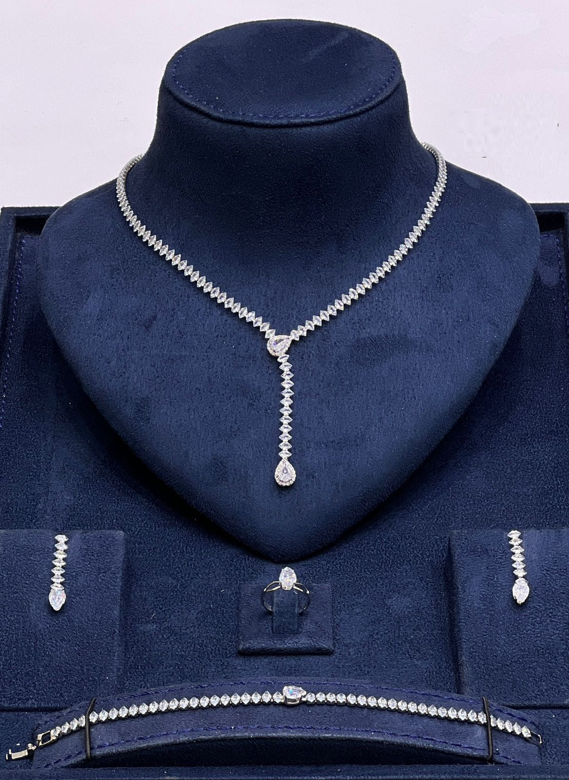 Elegant Teardrop Drop Jewelry Set - Zambeel